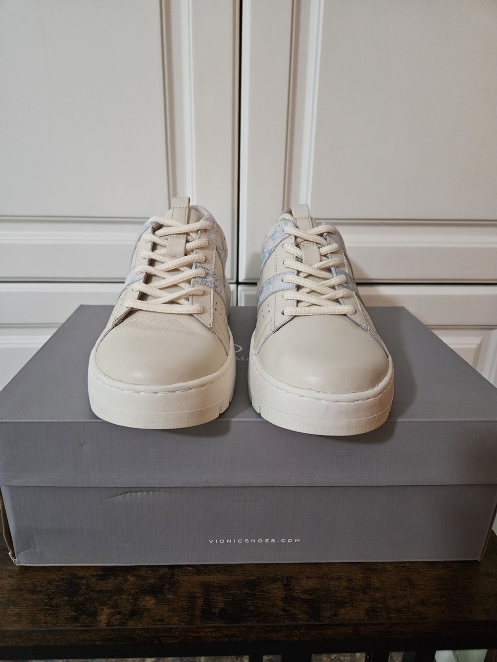 Vionic Simasa Cream Beige Leather Chunky Sneaker Comfort Pastel Floral Blokecore - Picture 2 of 7